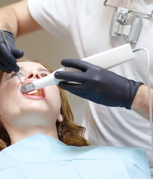 口腔内スキャナー